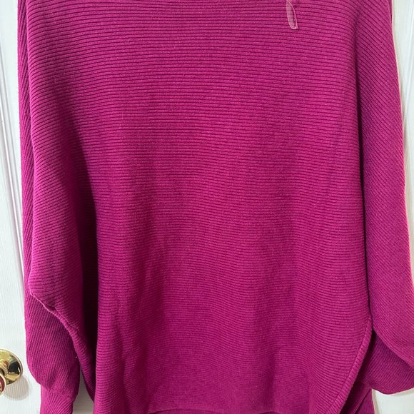 JODIFL Magenta Sweater - Picture 4 of 4